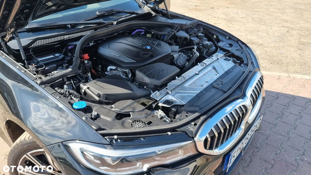 BMW Seria 3 320d Luxury Line Purity sport - 37