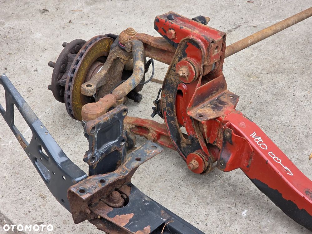 IVECO DAILY 06-14 BLIŹNIAK KOŁYSKA SANKI WÓZEK ZAWIESZENIE PRZOD TRAWERS 1L - 3