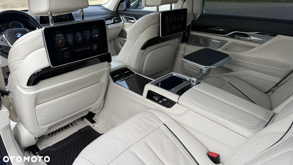 BMW Seria 7 750Li xDrive Edition Exclusive - 15