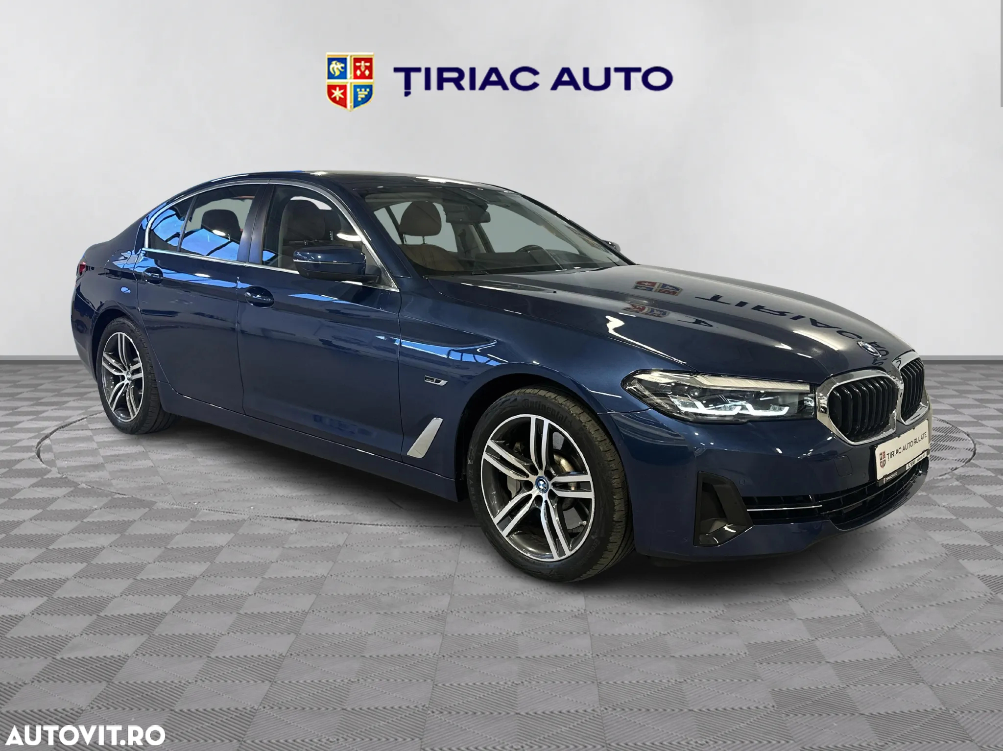 BMW Seria 5 520e Aut. - 7