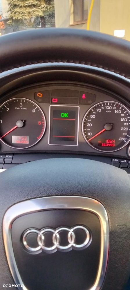 Audi A4 Limousine - 11