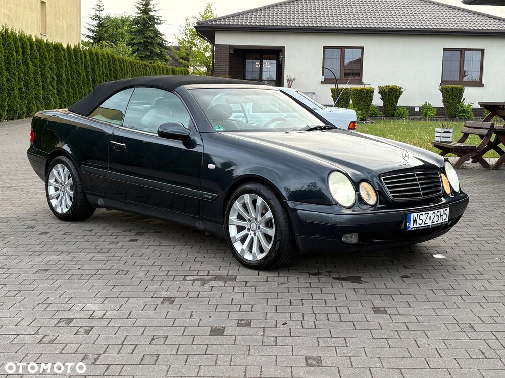Mercedes-Benz CLK - 10