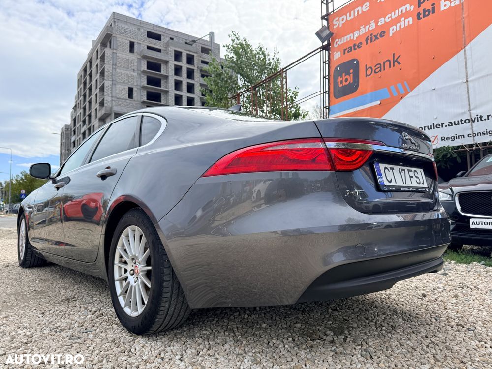 Jaguar XF 20d Aut. R-Sport - 17
