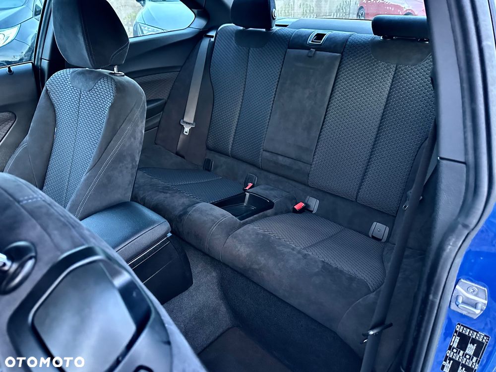 BMW Seria 2 218d M Sport - 8