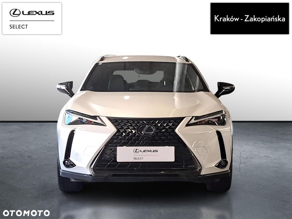 Lexus UX - 3