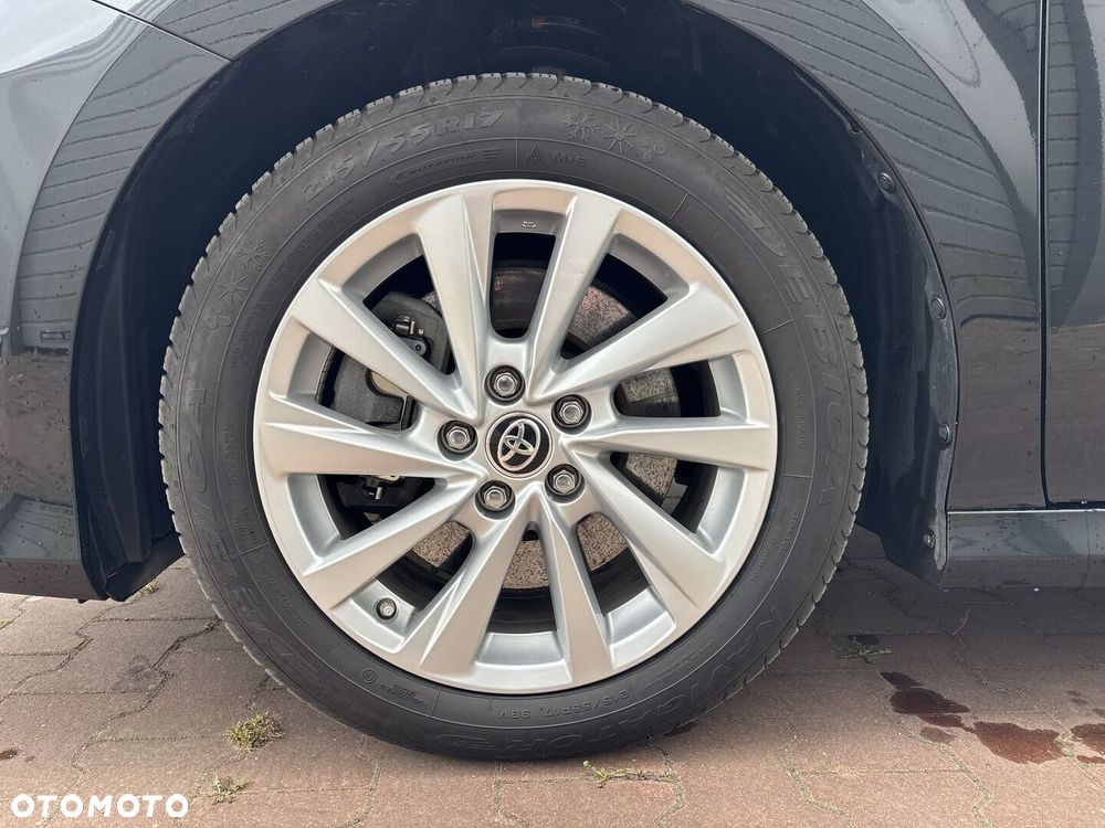 Toyota Camry 2.5 Hybrid Comfort CVT - 26