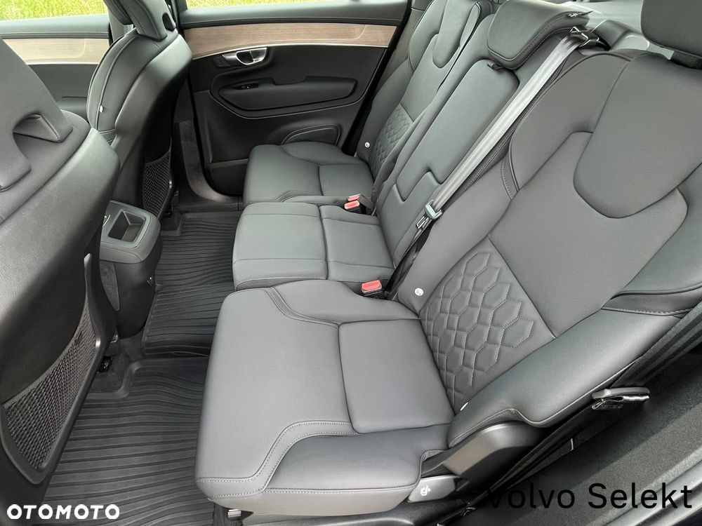 Volvo XC 90 B5 B AWD Plus Bright 7os - 24