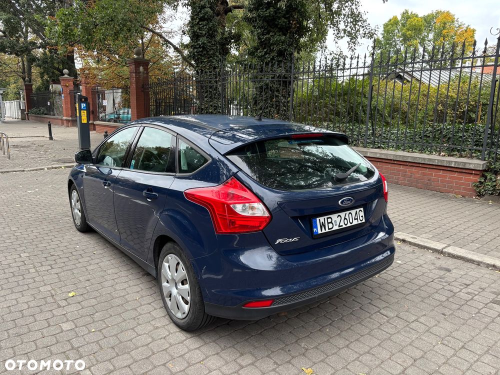 Ford Focus Hatchback 11-14 - 4