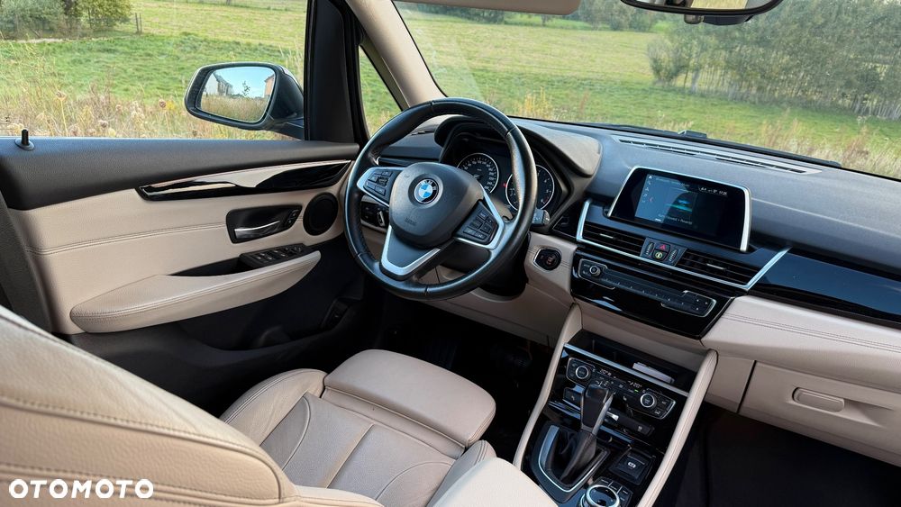 BMW Seria 2 218d Luxury Line - 11
