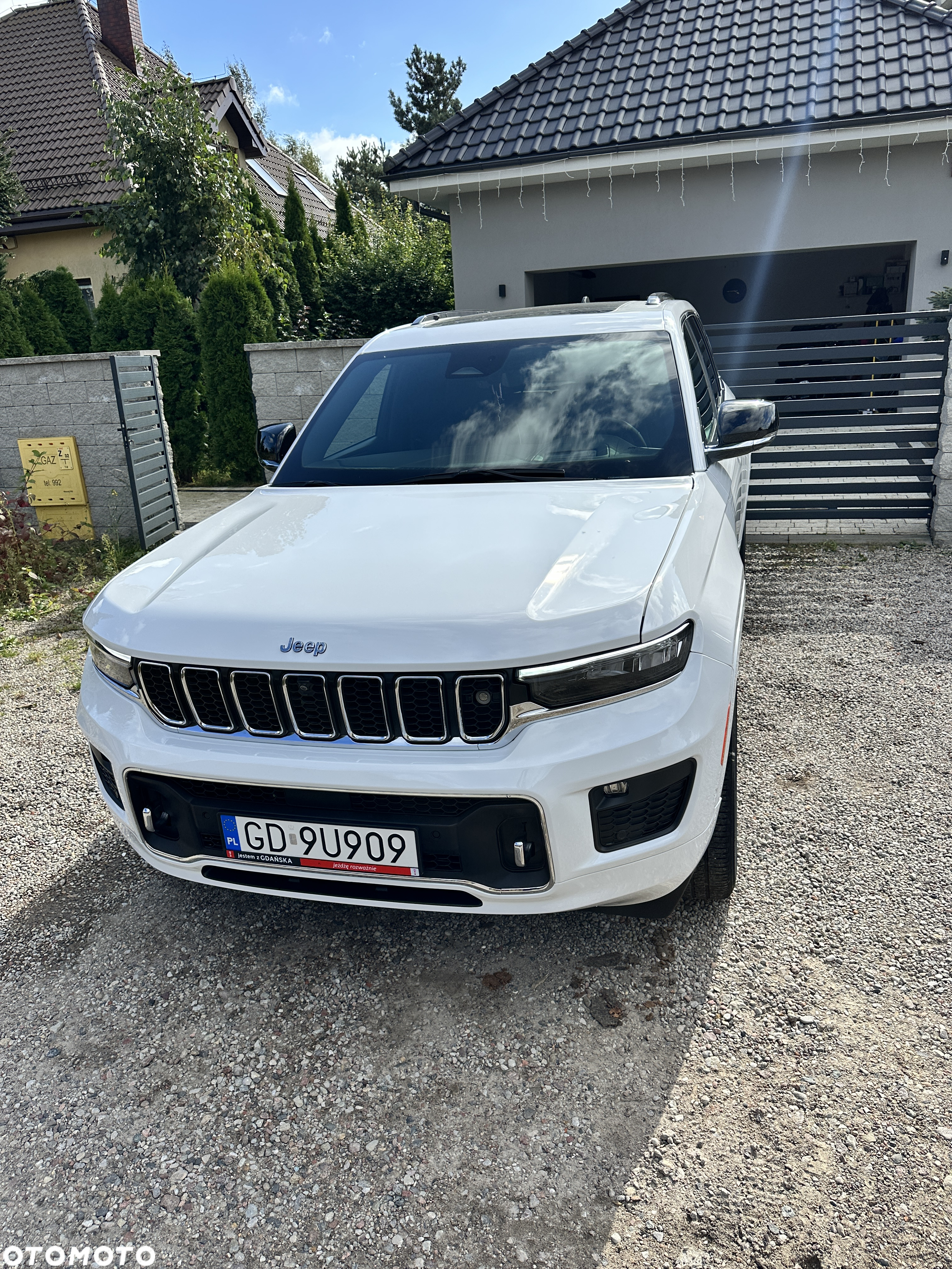 Jeep Grand Cherokee - 10