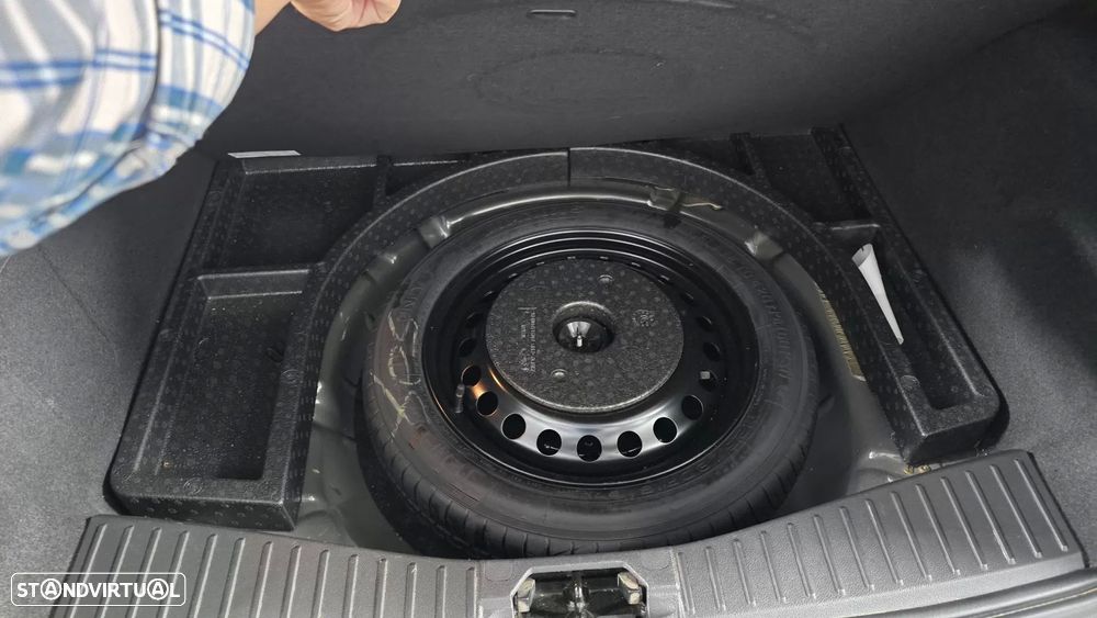 Ford C-Max 1.0 SCTi Titanium S/S - 28