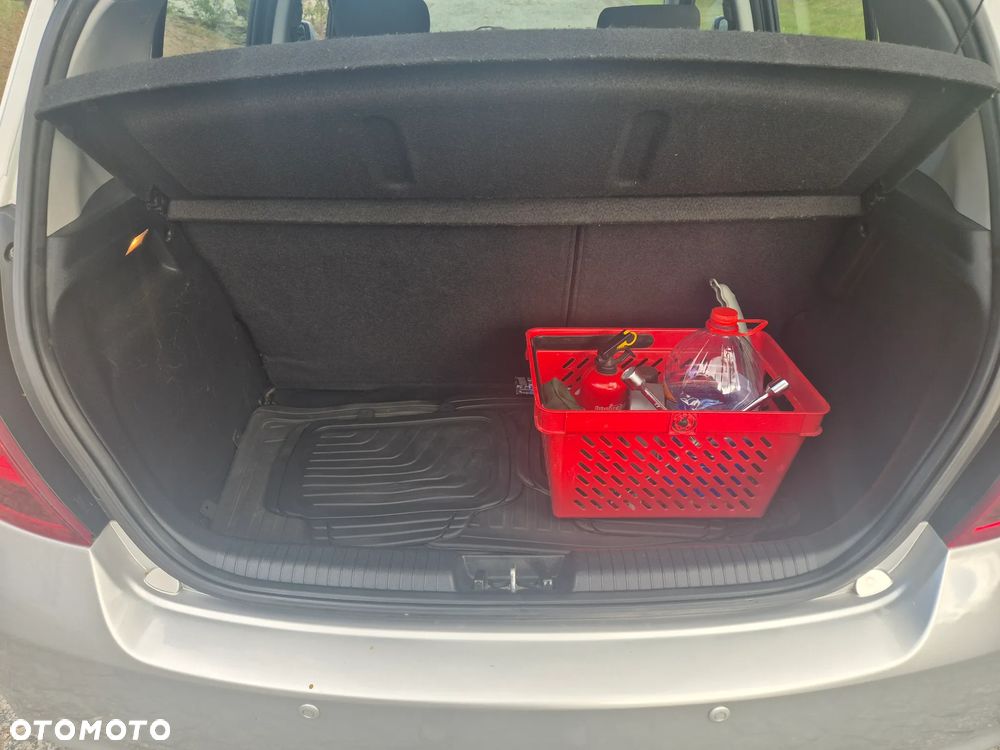 Hyundai i20 1.4 Automatik Comfort - 19