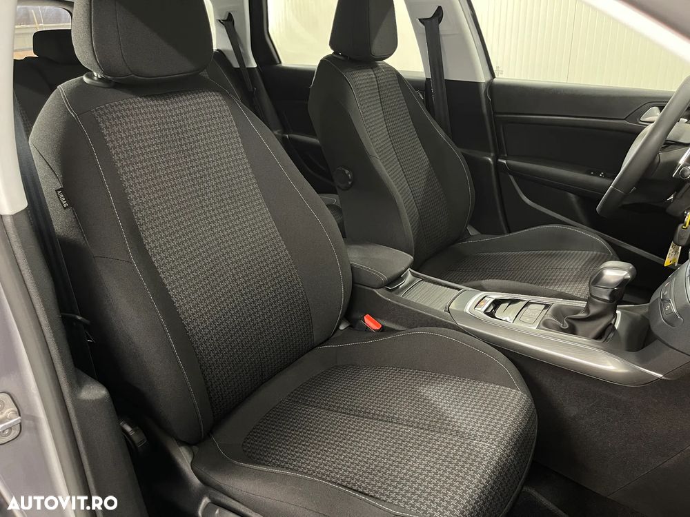 Peugeot 308 SW BlueHDi 130 EAT8 Allure - 9