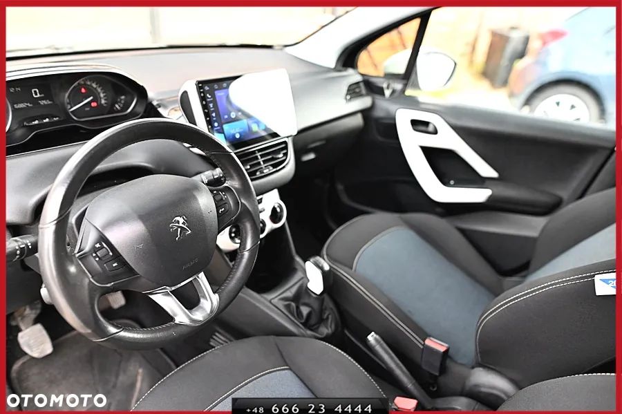 Peugeot 208 PureTech 110 Stop & Start Active - 17