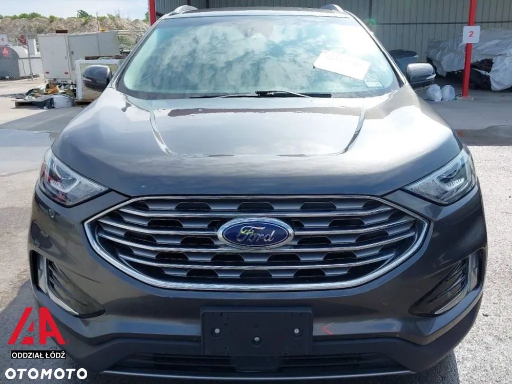 Ford Edge - 4