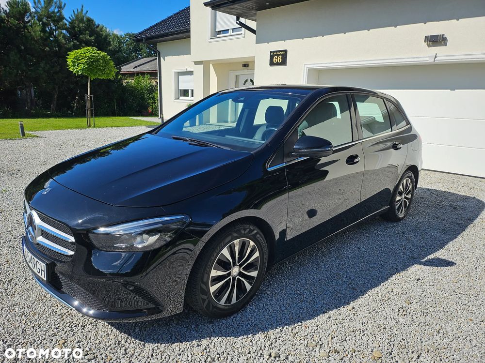 Mercedes-Benz Klasa B 180 d AMG Line - 2