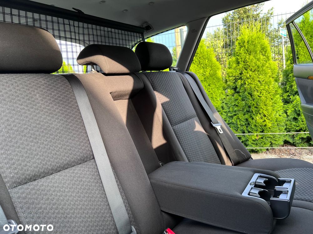 Toyota Avensis 2.0 D-4D Prestige - 10