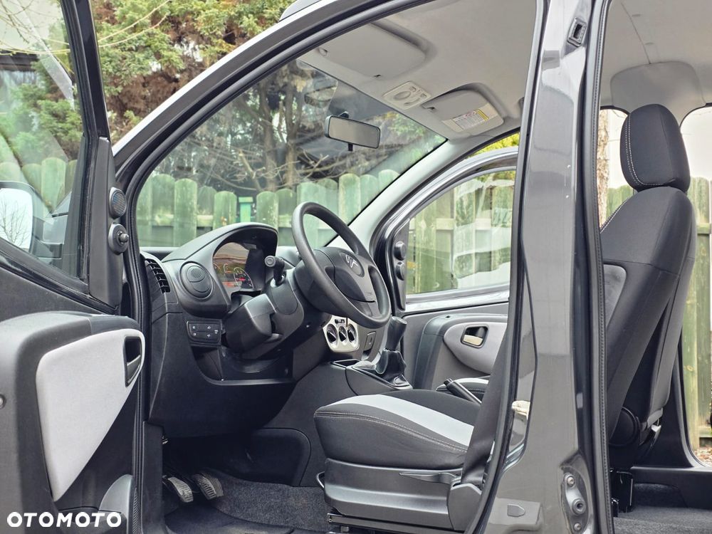 Citroën Nemo Multispace HDi 75 Attraction - 20