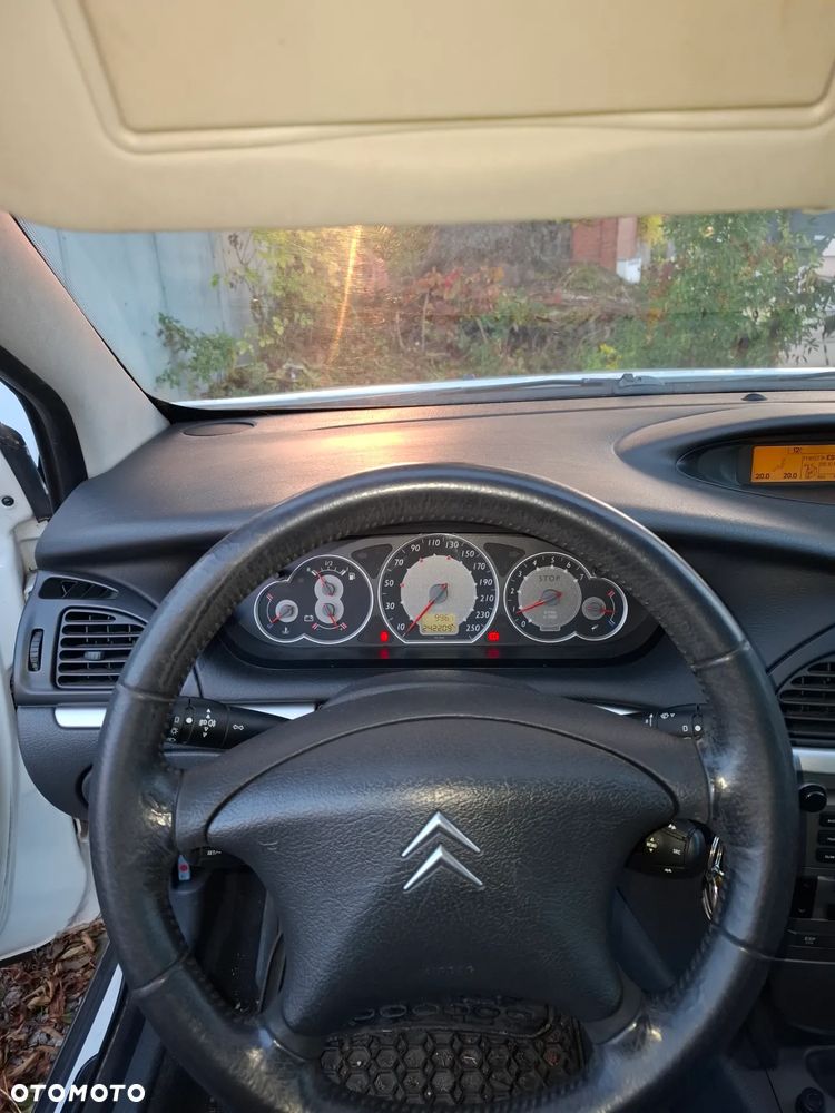 Citroën C5 1.6 HDi Attraction - 10
