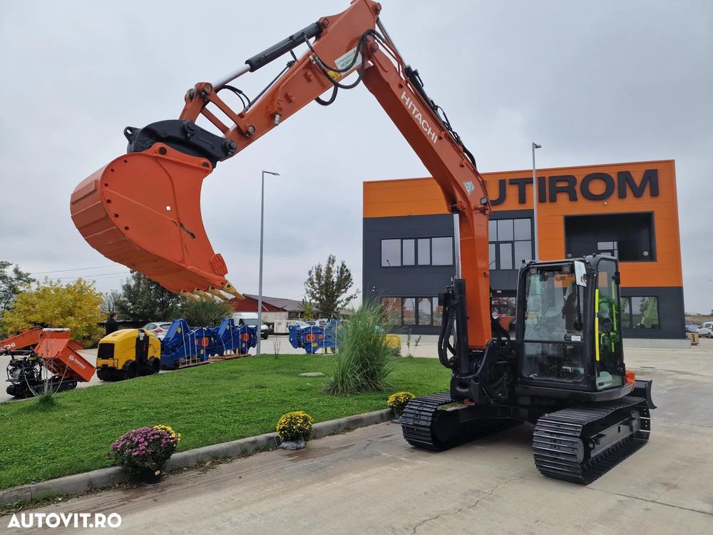 Hitachi ZX85-6, 2022, 2.582h, Masa Operationala 8,65t, CUPLA RAPIDA HIDRAULICA+3 CUPE NOI, SENILE NOI, Inst picon, camera spate, ad sapare 5m, ridica 4,5t, LAMA NIVELARE, Sistem antifurt, 58CP, Leasing 4 ani cu rata lunara 1300Eur/6500 lei,PROMOTIE 58.900eur - 17