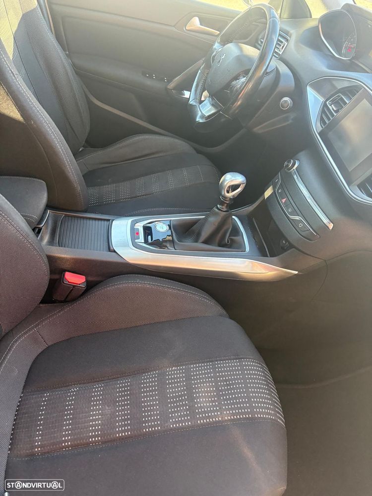 Peugeot 308 1.6 BlueHDi Allure J17 - 6