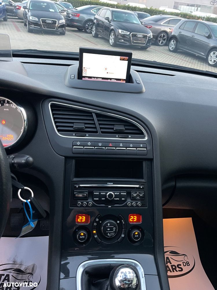 Peugeot 5008 - 33