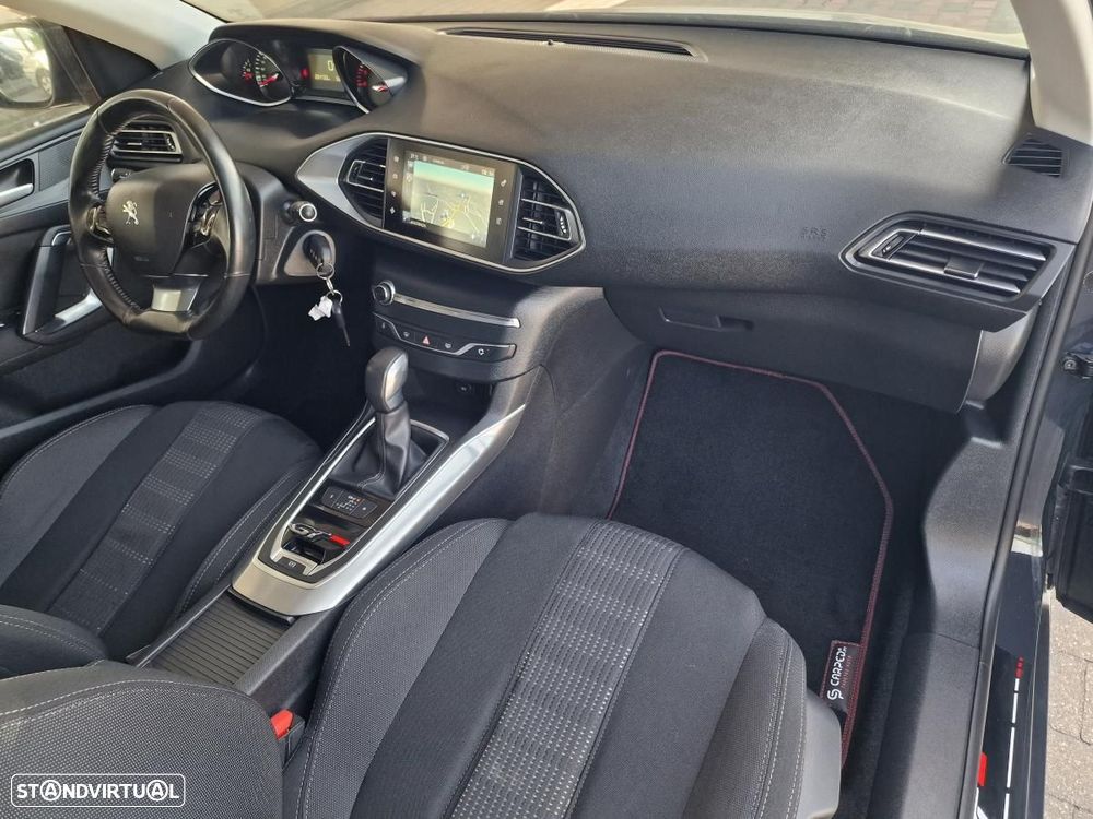Peugeot 308 2.0 BlueHDi Allure J17 EAT6 - 17