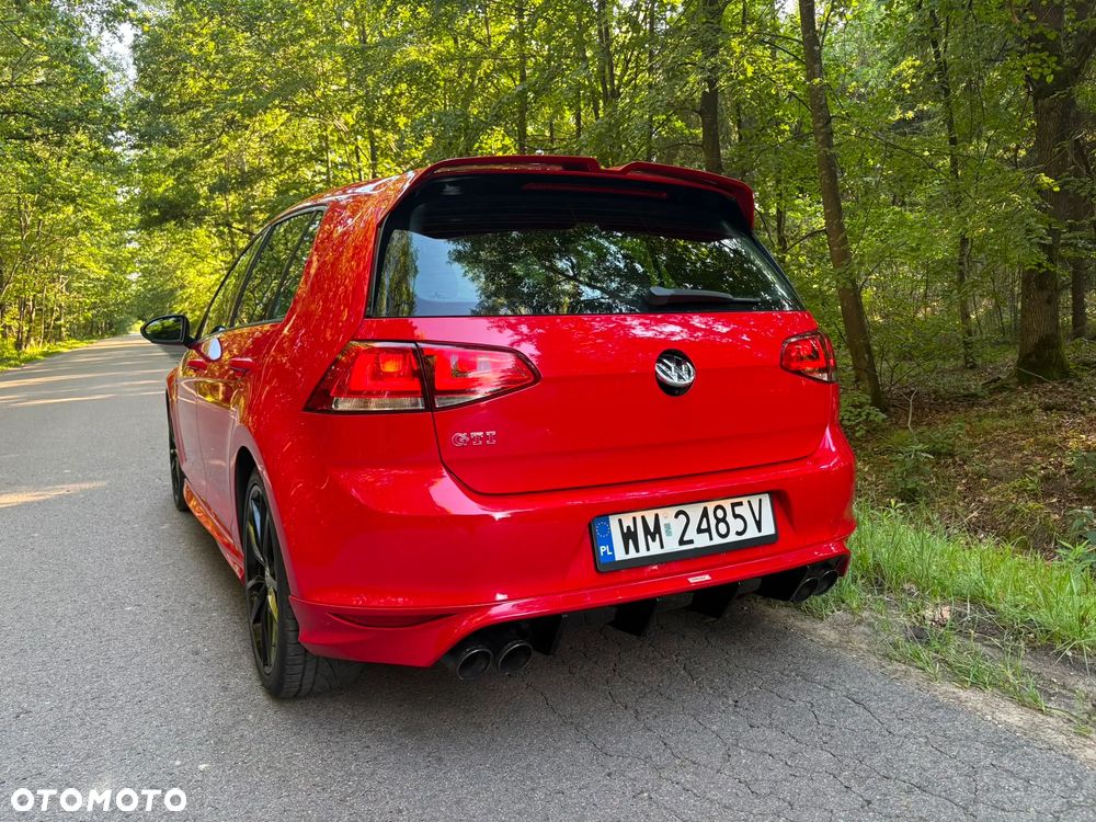 Volkswagen Golf - 3