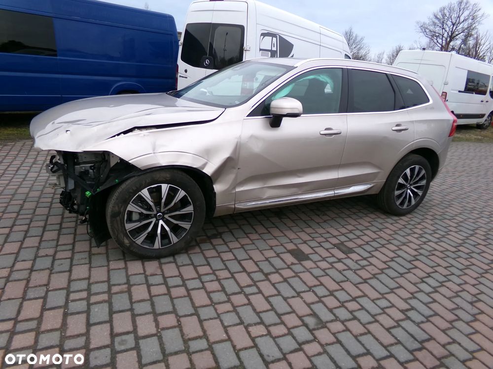 Volvo XC 60 B6 B AWD Ultimate Bright - 9