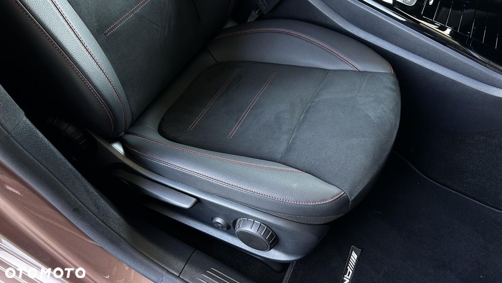 Mercedes-Benz CLA 180 7G-DCT - 24