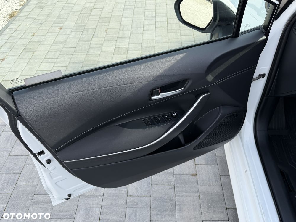 Toyota Corolla 1.8 Hybrid Comfort - 12