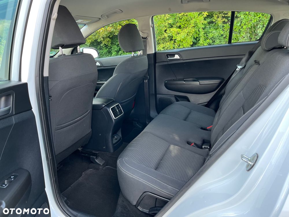 Kia Sportage 1.6 GDI Business Line 2WD - 24