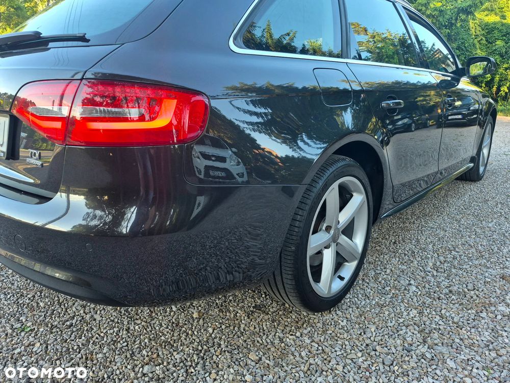 Audi A4 Avant 2.0 TDI DPF quattro S line Sportpaket - 11