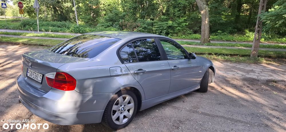 BMW Seria 3 320i - 4