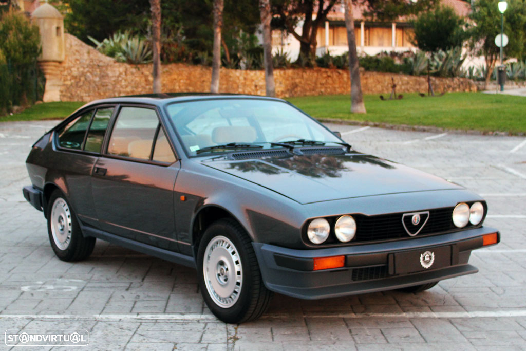 Alfa Romeo GTV - 3