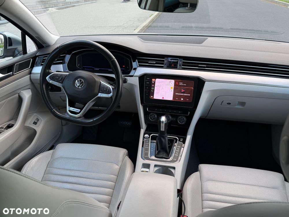 Volkswagen Passat 2.0 TSI 4Mot Elegance DSG - 10