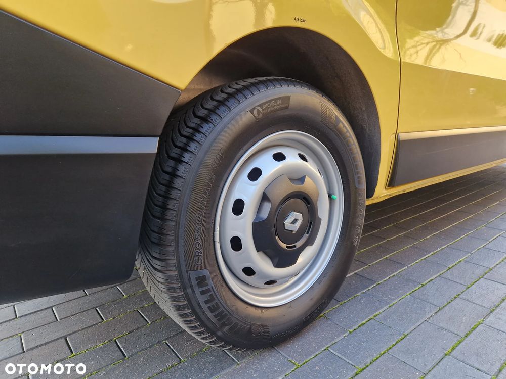 Renault Trafic - 10