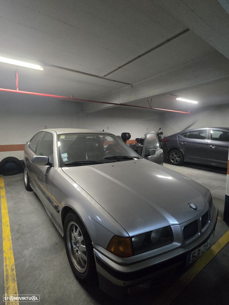 BMW 316 i Compact - 1