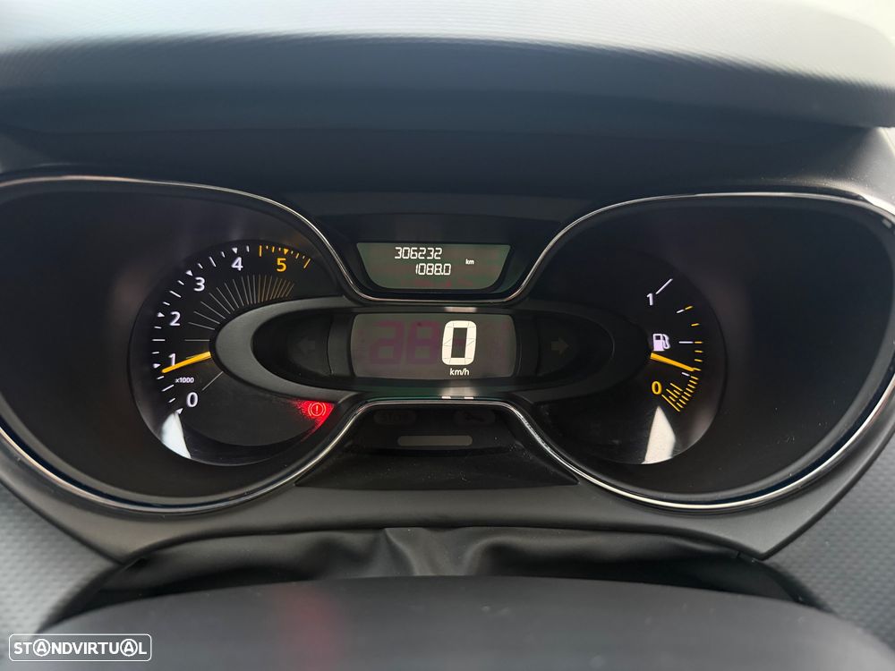 Renault Captur 1.5 dCi Exclusive - 15