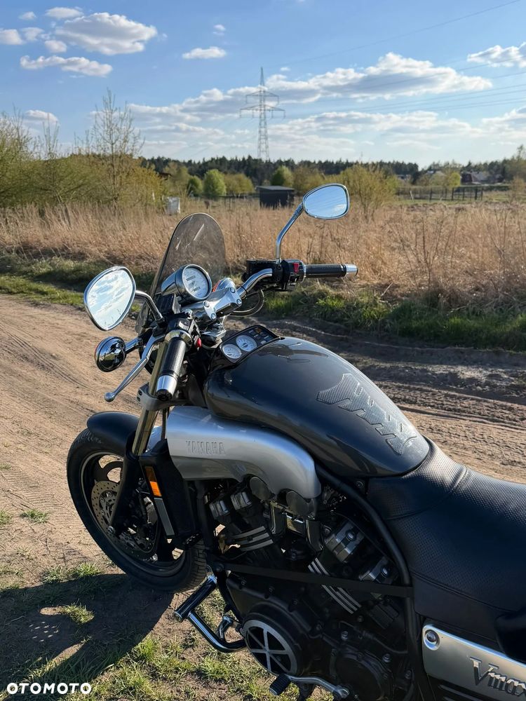 Yamaha V-MAX - 6
