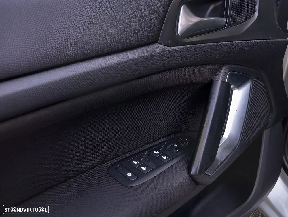 Peugeot 308 1.6 e-HDi Allure CMP6 - 24