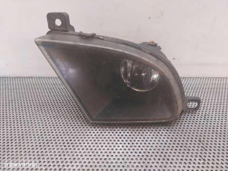 FAROL DE NEVOEIRO DIREITO BMW SERIE 5 BERLINA E60 - 1