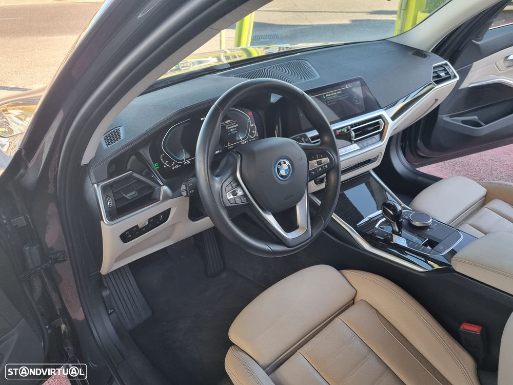 BMW 320 e Line Luxury Auto - 24