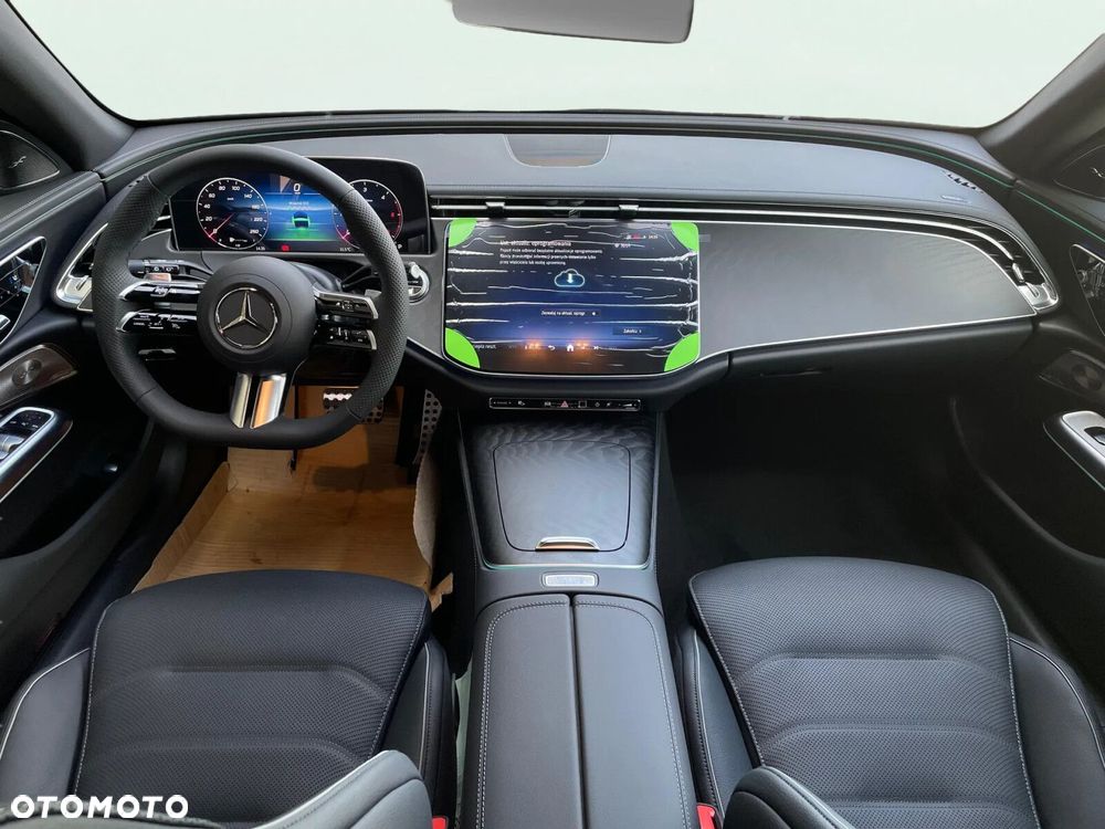 Mercedes-Benz Klasa E 220 d mHEV 4-Matic AMG 9G-Tronic - 24