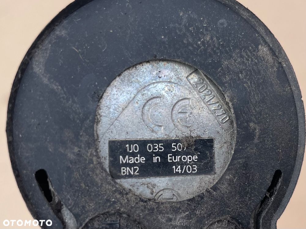 1J0035507 antena dachowa volkswagen Passat b5 fl - 2