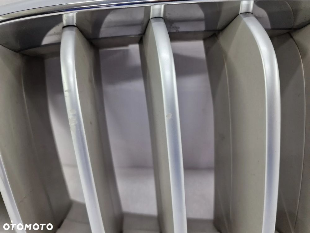 BMW X5 / X6 F15 / F16 PRAWA NERKA / ATRAPA / GRILL PRZEDNI PRZÓD , NR 7316076 / 7316058 / 7316054 ,  NR AUKCJI GL284 - 8