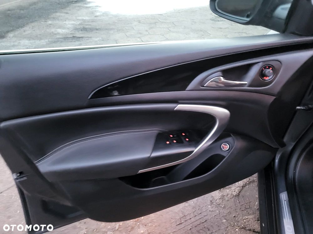 Opel Insignia - 14
