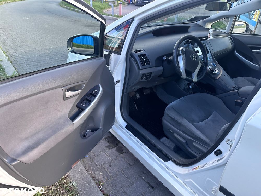 Toyota Prius - 9