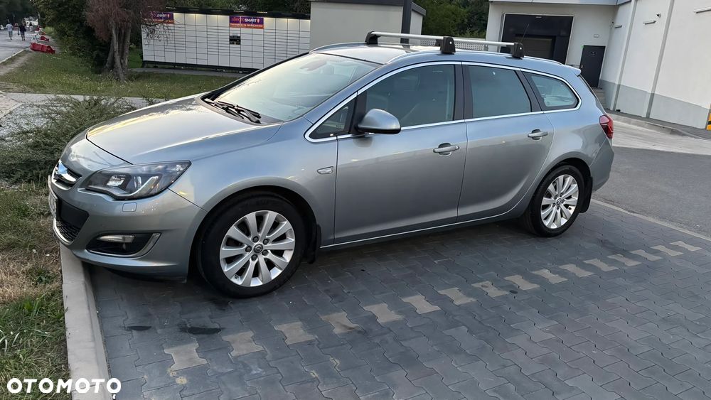 Opel Astra 1.6 CDTI Cosmo - 27