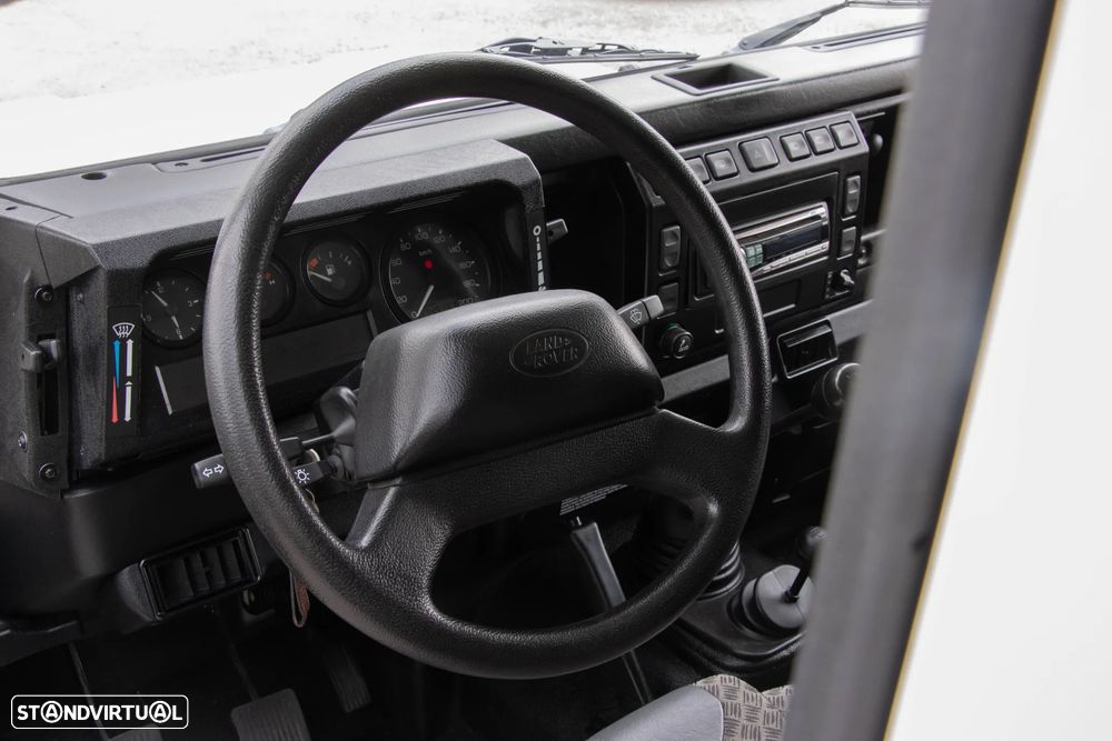 Land Rover Defender 110 2.5 Td5 E - 26